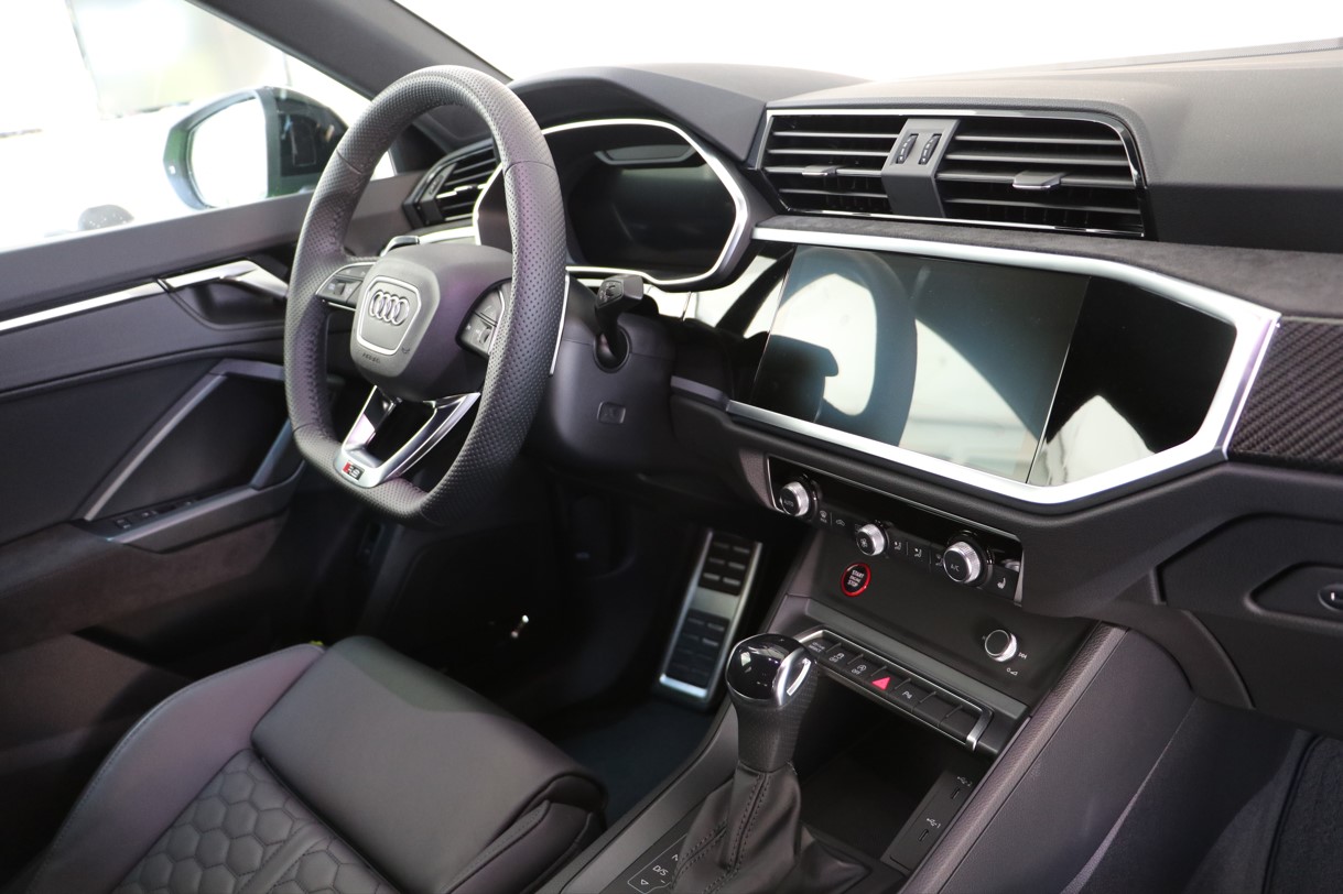 Audi RS Q3 ABT Umbau Ansicht Konsole