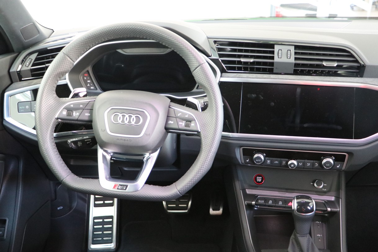 Audi RS Q3 ABT Umbau Steuerelemente